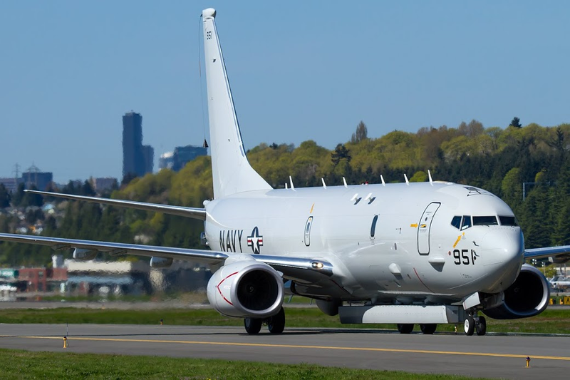 Illustration for article titled Exclusive: P-8 Poseidon Flies With Shadowy Radar System Attached